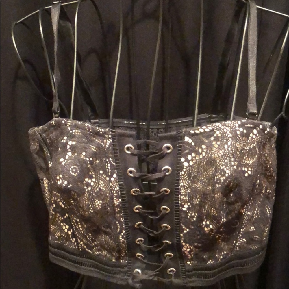 Black and nude bra Leyte